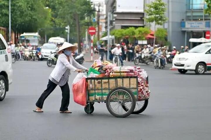 Tỏa Sáng Ngành Làm Đẹp: Xây Dựng Thương Hiệu Cá Nhân Với Hotspot Matrix